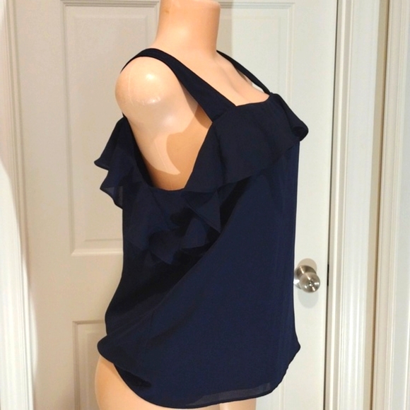 Banana Republic Ruffle Sleeveless Navy Blouse Medium Lined - Picture 2 of 5